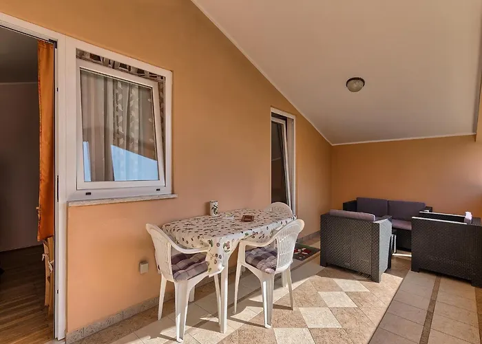 Jendrusa Διαμέρισμα *